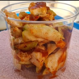 ฝรั่งคลุกน้ำปลาหวาน