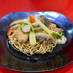 หมี่กรอบราดหน้าหอยนางรม