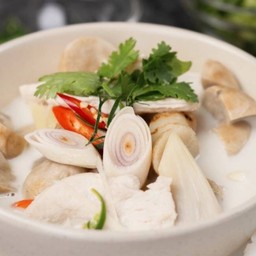 ต้มข่าไก่