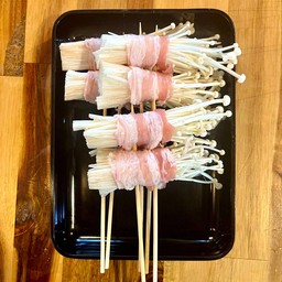 เห็ดเข็มพันเบคอน