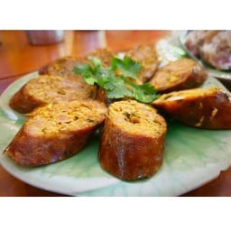 ไส้กรอกแม่ไก่ @ พระประโทน