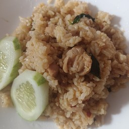 ข้าวกระเพราคลุก,ไก่