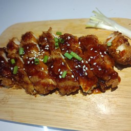 [อร่อยซ่ากับโค้ก] ไก่กรอบซอสปาปิกร้าบาบีคิว +  โค้ก ออริจินัล (กระป๋อง) 