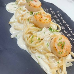 Futtuccine Creamy with Scallop