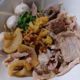ก๋วยเตี๋ยวแห้ง