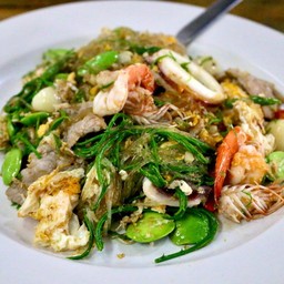 ผัดสามเหม็น