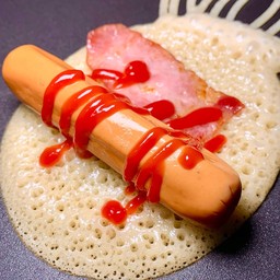 โตเกียวเบคอน-ไส้กรอก