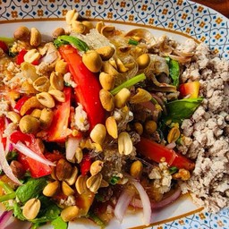 ยำวุ้นเส้นหมูสับ