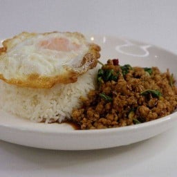 ⭐️ กะเพราไฟลุก 🔥 ร้าน MEAL TEAory หลัง มช กะเพรา & ชามาเลย์ MEAL TEAory ⭐️