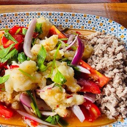 ยำเล็บมือนาง