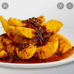 มะม่วงดองคลุกน้ำปลาหวาน