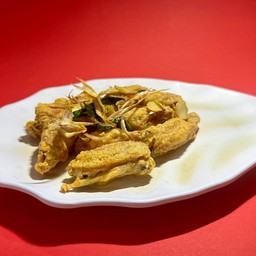 ปีกไก่ทอดสมุนไพร ธรรมดา