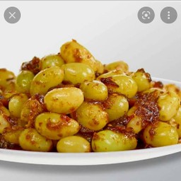 องุ่นดองคลุกน้ำปลาหวาน