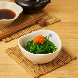 ยำสาหร่ายใส่ถ้วย