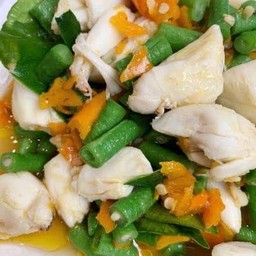 เนื้อปูผัดพริกเหลือง