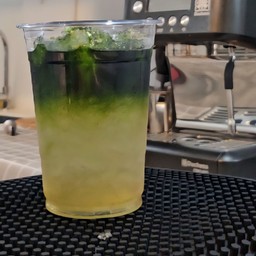 ชาเขียวน้ำผึ้งมะนาว