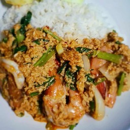 ผัดผงกะหรี่ กุ้ง