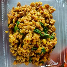 หมูสับผัดพริกแกงใต้(กับ)