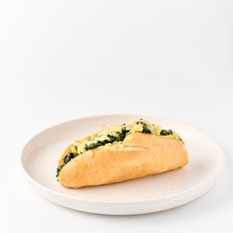 บาแก็ตผักโขมอบชีส