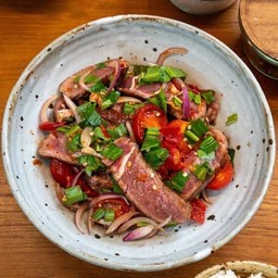 ยำเนื้อย่าง