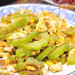 มะระผัดไข่