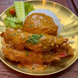 ข้าวแกงกะหรี่กุ้งทอด