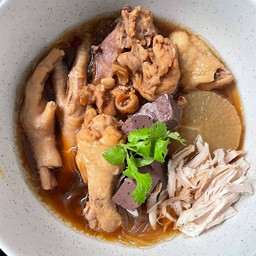 ครัวพะพลอย