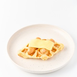 ครอฟเฟิลไส้กรอกชีส