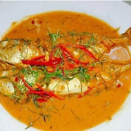 ฉู่ฉี่ปลาทูสด 2 ตัว