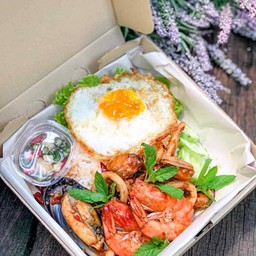 กะเพราทะเลไข่ดาว