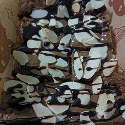 ปังปิ้งนูเทลล่าอัลมอนด์ ราดช็อก