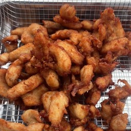 TJข้าวเหนียวหมูทอด ตลาดริมสวนหนองจอก