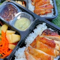 ข้าวมันไก่หน้าปั๊มPT  เจ้าเก่า