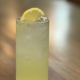 อิตาเลียนโซดา ยูซุ