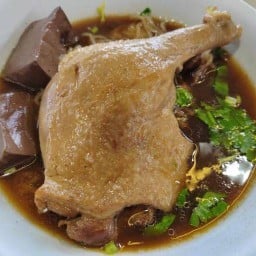ก๋วยเตี๋ยวเป็ดซุปหอม (ตลาด3d)