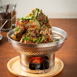 เล้งน้ำตกแซ่บภูเขาไฟ