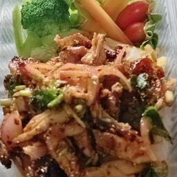 บะหมี่ น้ำตกหมูย่าง