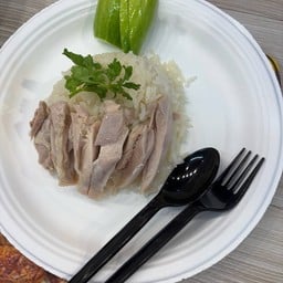 หลานย่า ข้าวมันไก่ ตลาดปลาบางแสน