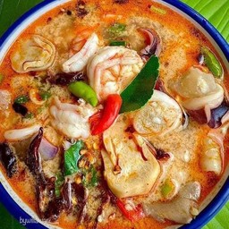 ต้มยำรวมมิตรน้ำข้นหรือน้ำใส