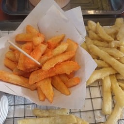 เนปจูนเฟรนฟรายยักษ์/ลูกชิ้นทอด