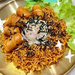 มาม่าเด็กหอ