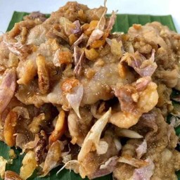 ข้าวหมูทอดกระเทียมขุนช้าง