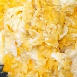 ไข่ปี้ขุนช้าง (ไข่ขยี้ 2 ฟอง)