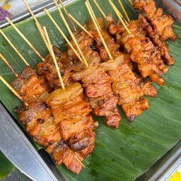 หมูปิ้งโบราณ ยัม ยัม