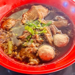 เด็กเส้นก๋วยเตี๋ยวไก่ เนื้อตุ๋น & สวนยายเบียบCOFFEE BAR 11