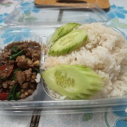 กะเพราหมูสับ