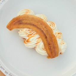 ครอฟเฟิลกล้วยคาราเมลครีมสด