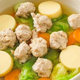 Clear soup (แกงจืดเต้าหู้หมูสับ)