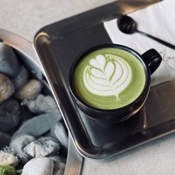 HOT MATCHA LATTE