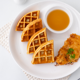 Fried Chicken Waffle / ไก่ทอดวาฟเฟิล